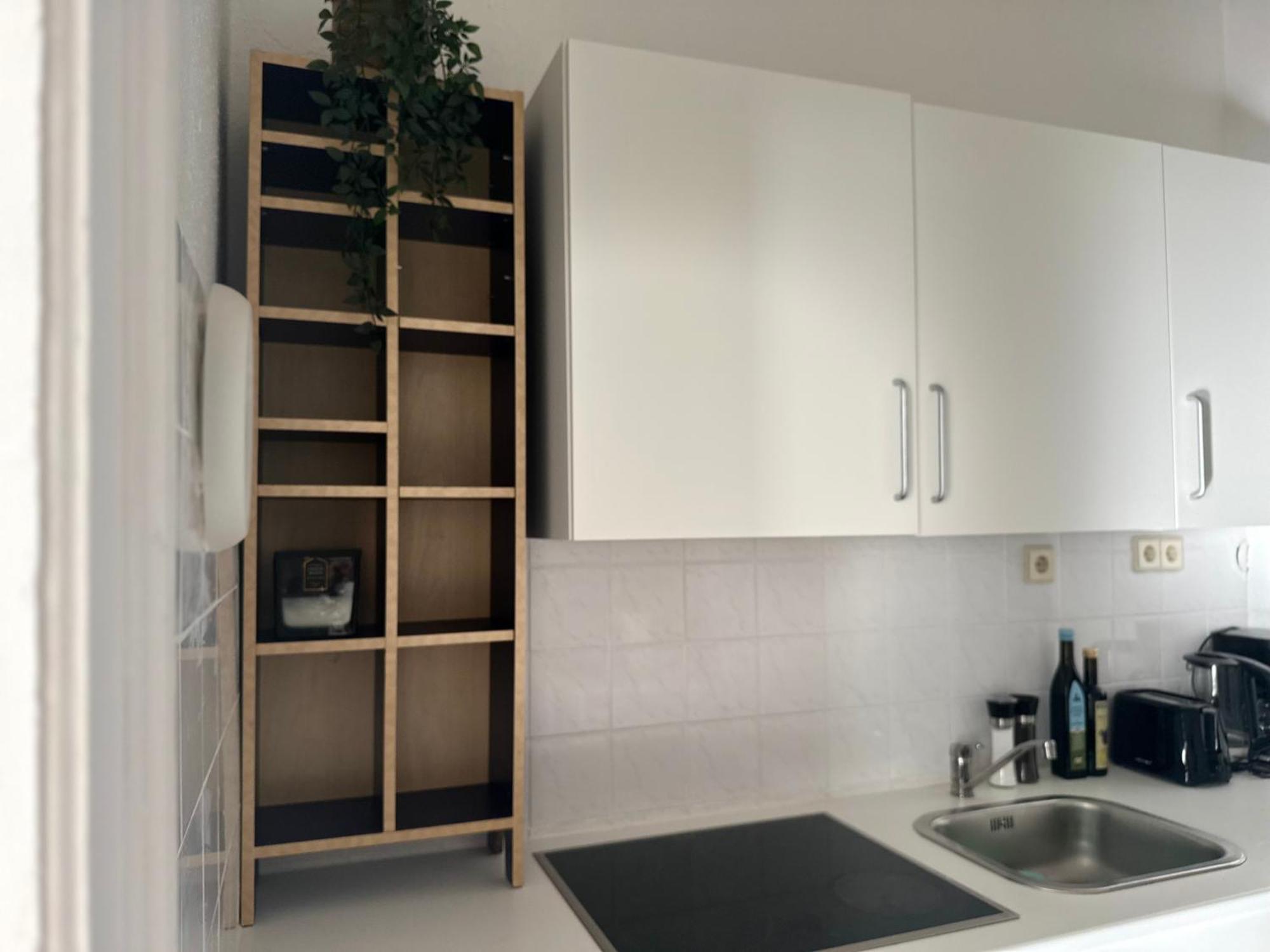 Spacious Apartment, 3 Min To U1 Reumannplatz Wien Eksteriør billede