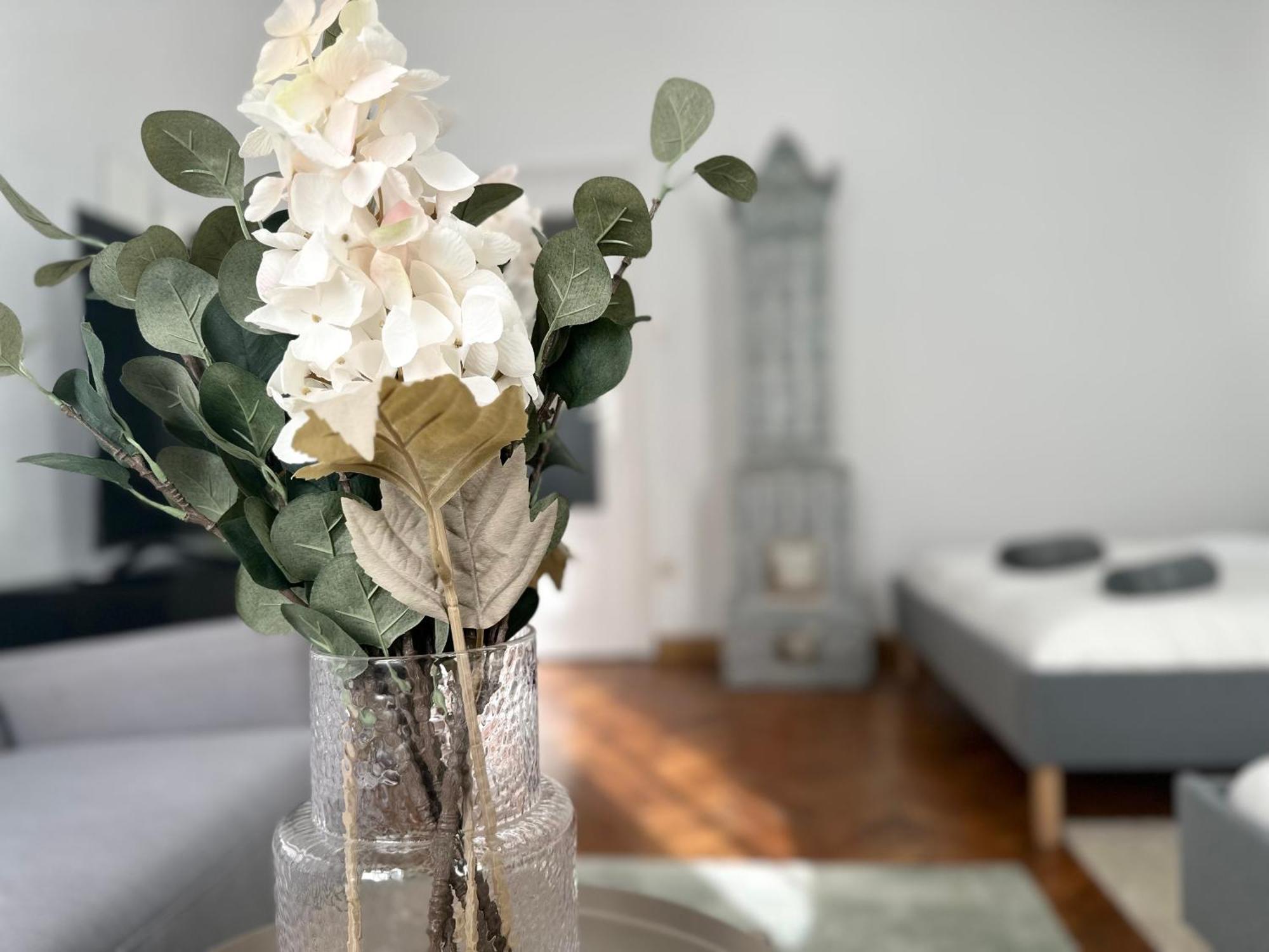 Spacious Apartment, 3 Min To U1 Reumannplatz Wien Eksteriør billede
