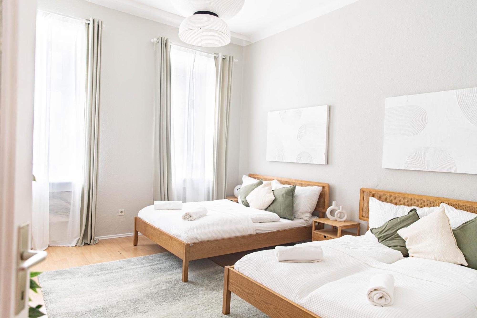 Spacious Apartment, 3 Min To U1 Reumannplatz Wien Eksteriør billede